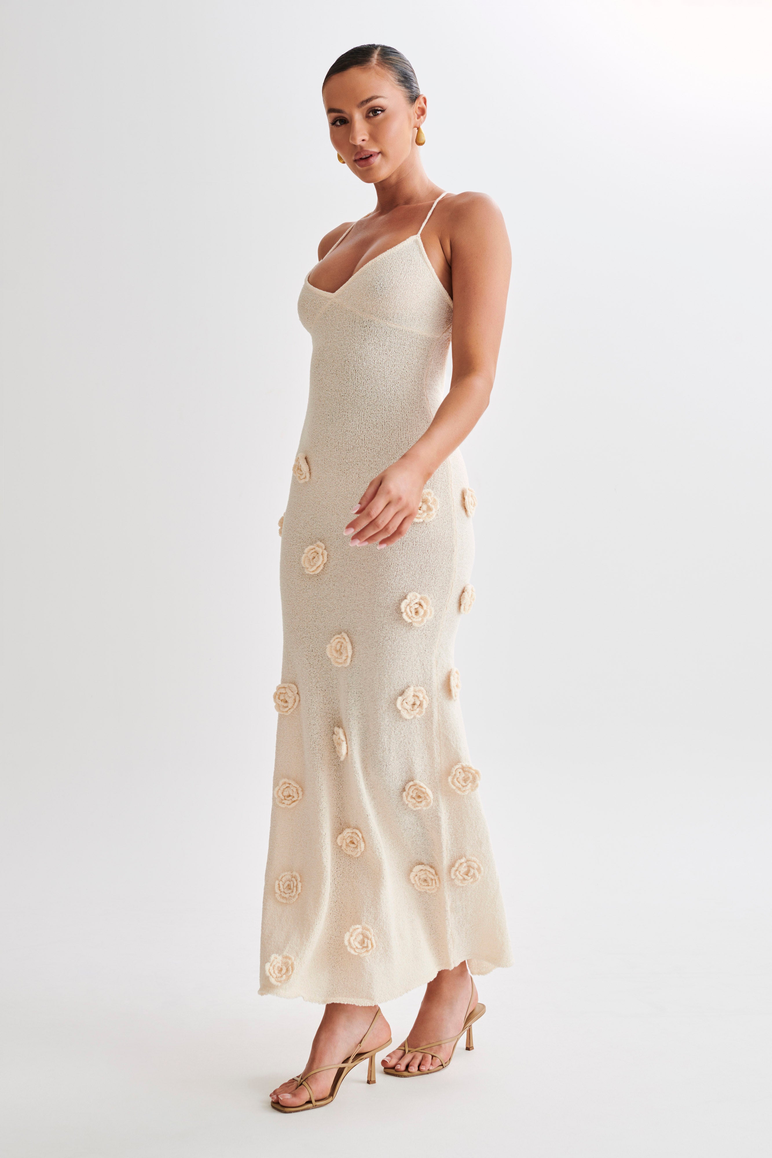 Wear A Vibe™ l Suki Knit Maxi Dress With Flowers Nude