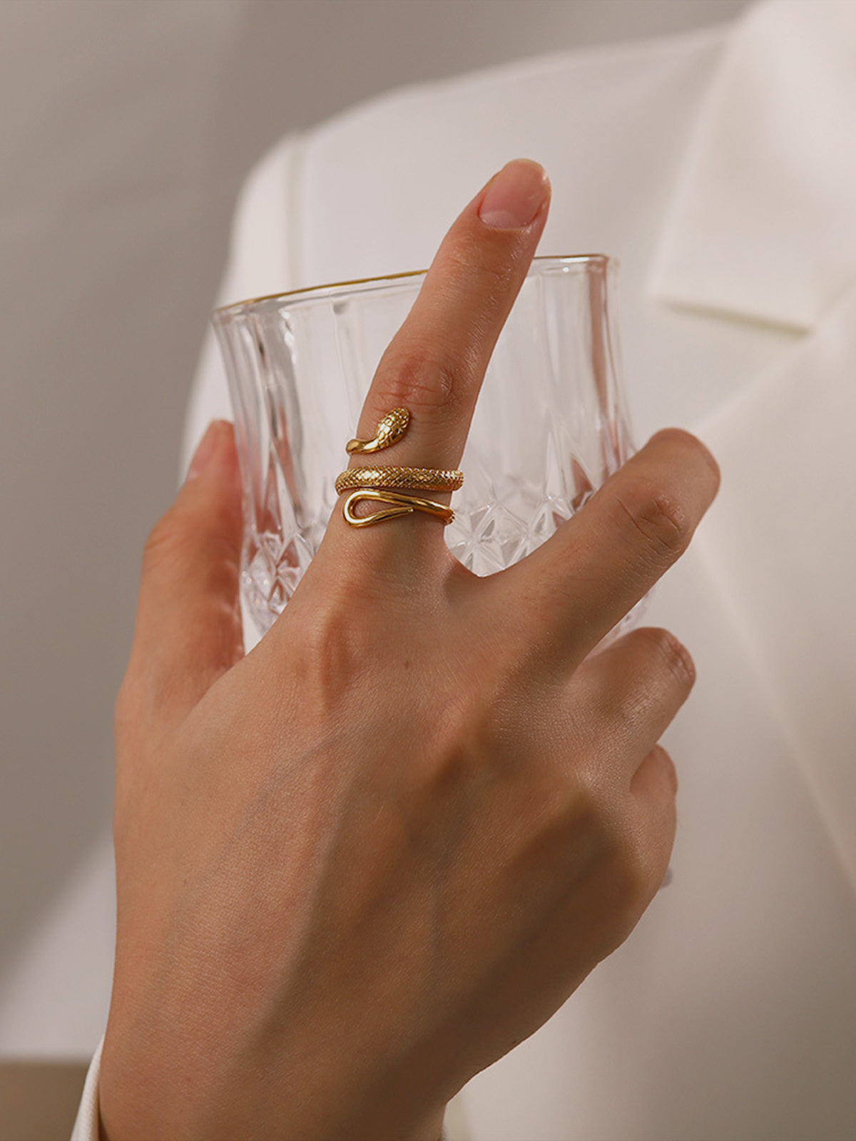 VYNESSA™ | Adjustable Snake Ring