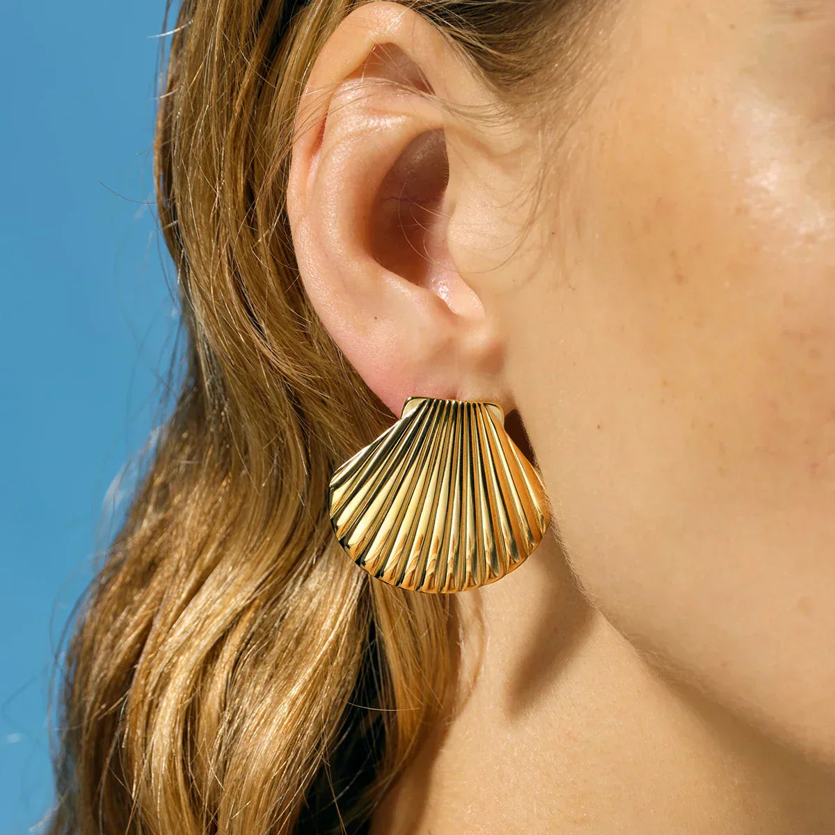 HAZEL™ | Seashell Studs